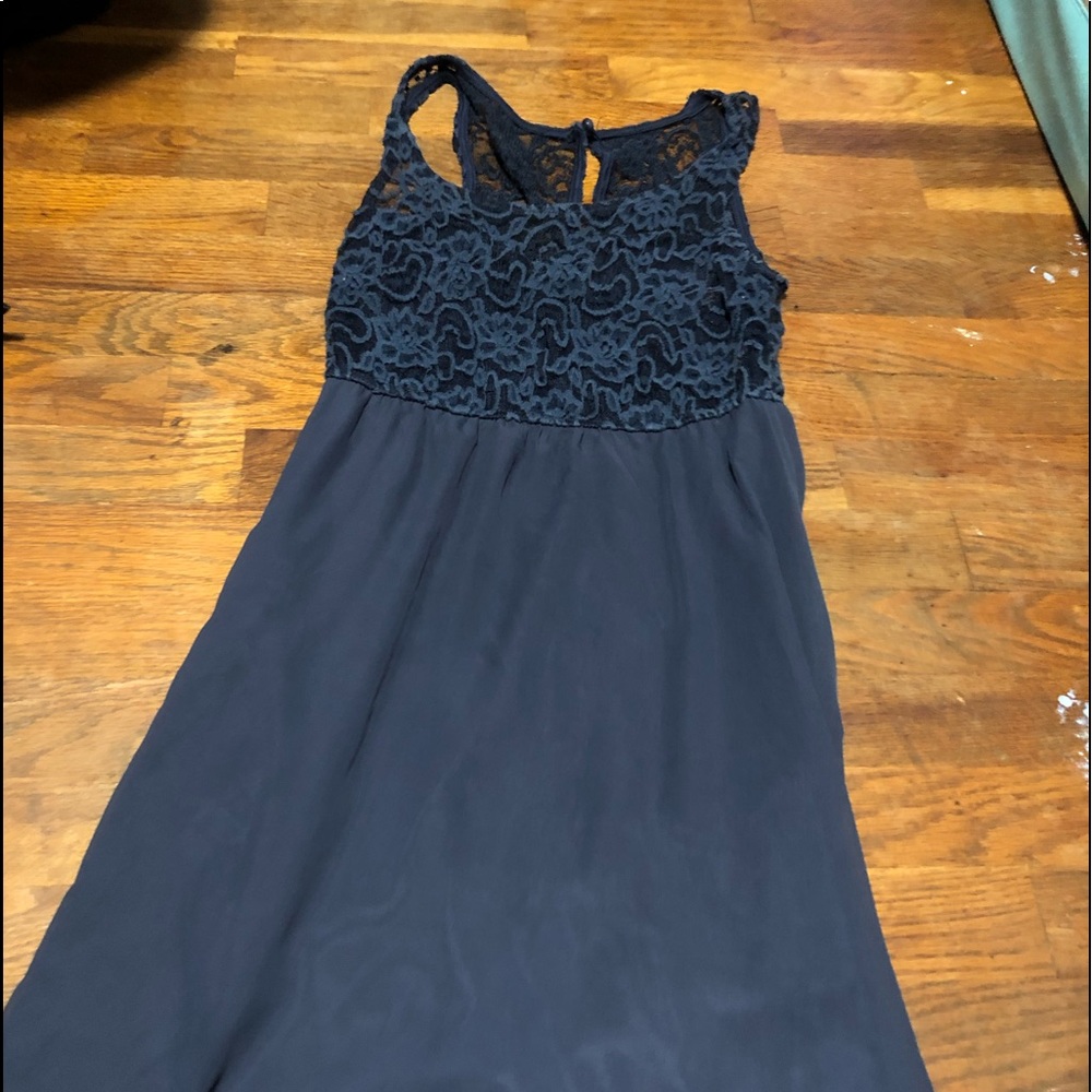 blue dress